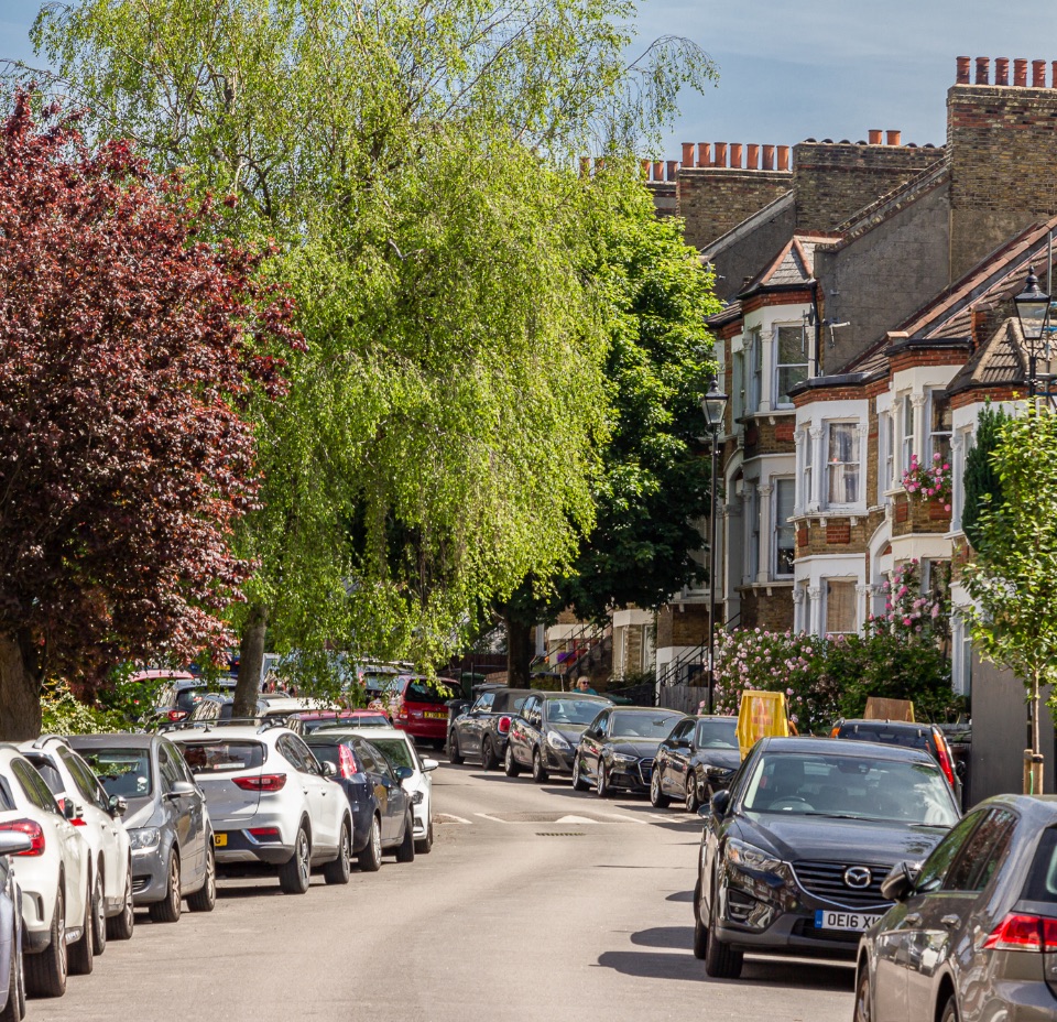 https://exposeproperty.develop3.propertystream.co/content/uploads/2021/06/Brockley-Transport-links-–-960-x-928.jpg